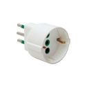 Adaptateur unidirectionnel italien std. 2P+E 10A socket italien/allemand std. 2P+E 16A Corps blanc Fanton 82120